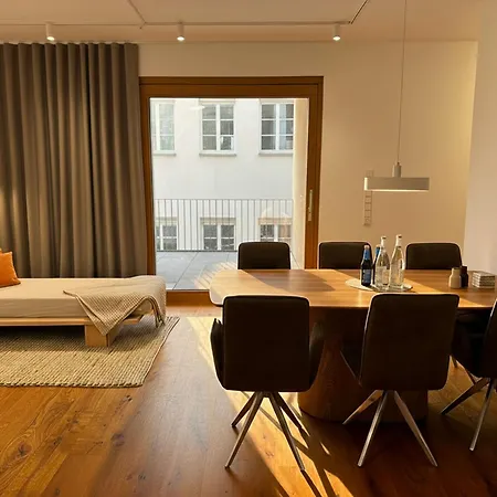 Apartamento Raritaet Am Rathaus • Terrasse • Parken • 6 Gaeste