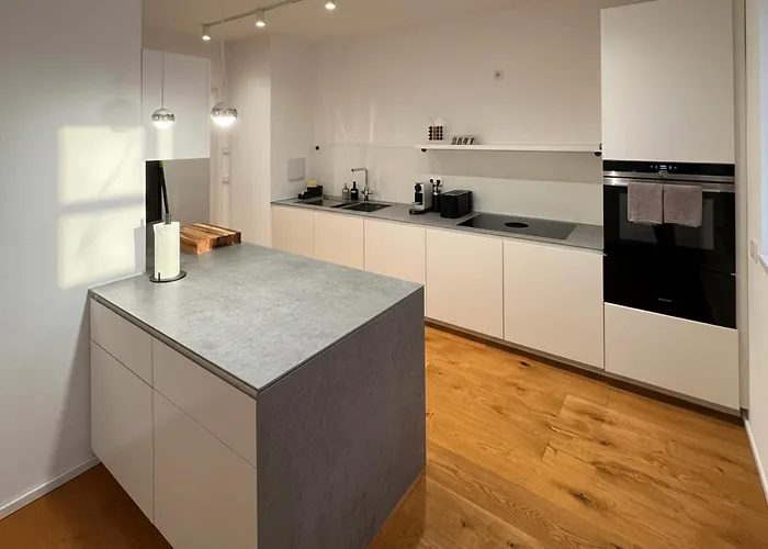 Apartamento Raritaet Am Rathaus • Terrasse • Parken • 6 Gaeste