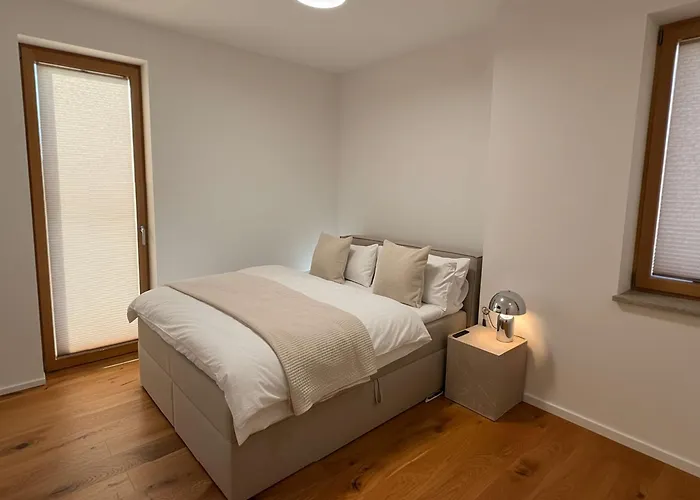 Raritaet Am Rathaus • Terrasse • Parken • 6 Gaeste * Аугсбург