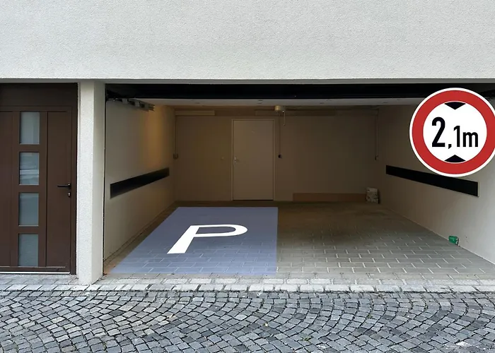 Raritaet Am Rathaus • Terrasse • Parken • 6 Gaeste * Аугсбург